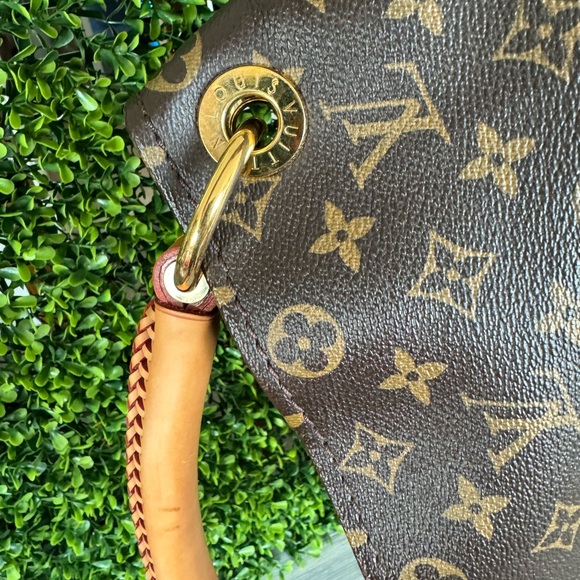 Pre owned Louis Vuitton Artsy MM - Picture 16 of 16